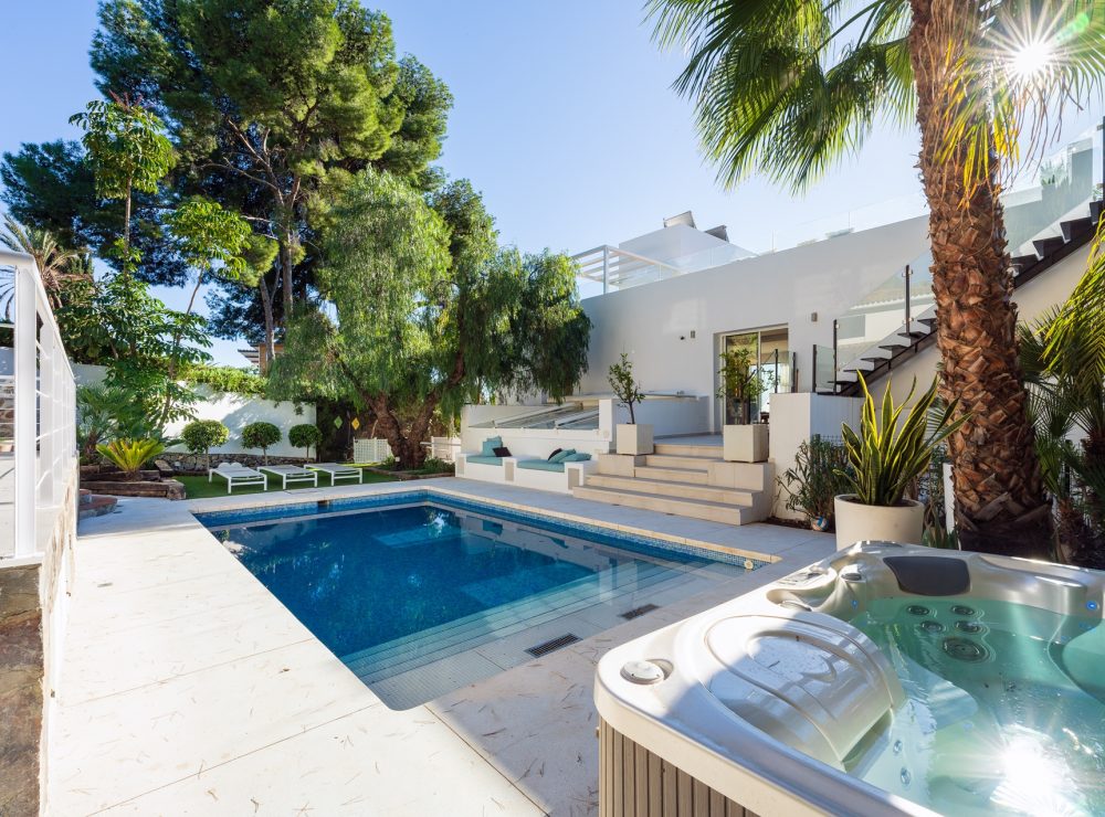 Villa Gina Nueva Andalucia Marbella