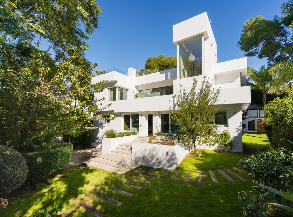 Villa Gina Nueva Andalucia Marbella