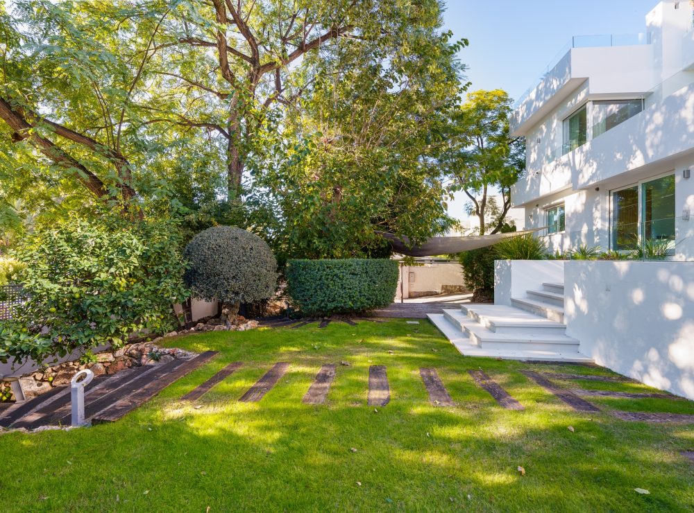Villa Gina Nueva Andalucia Marbella
