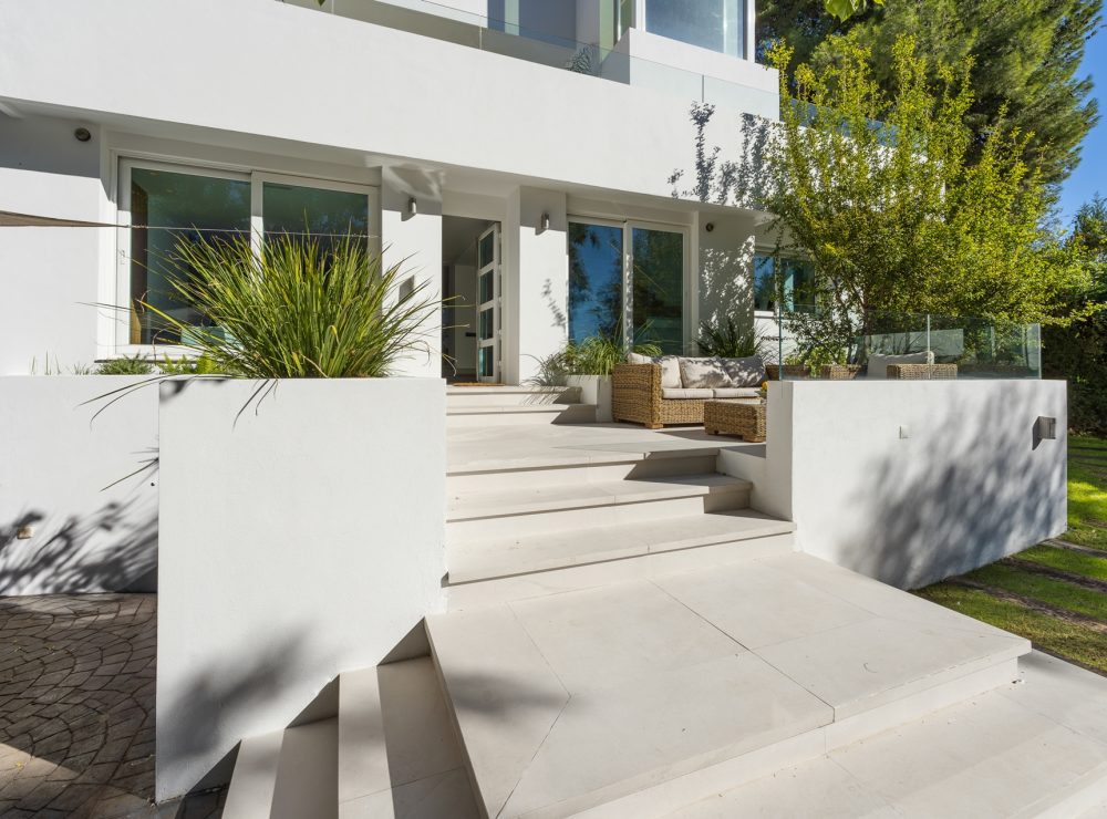Villa Gina Nueva Andalucia Marbella