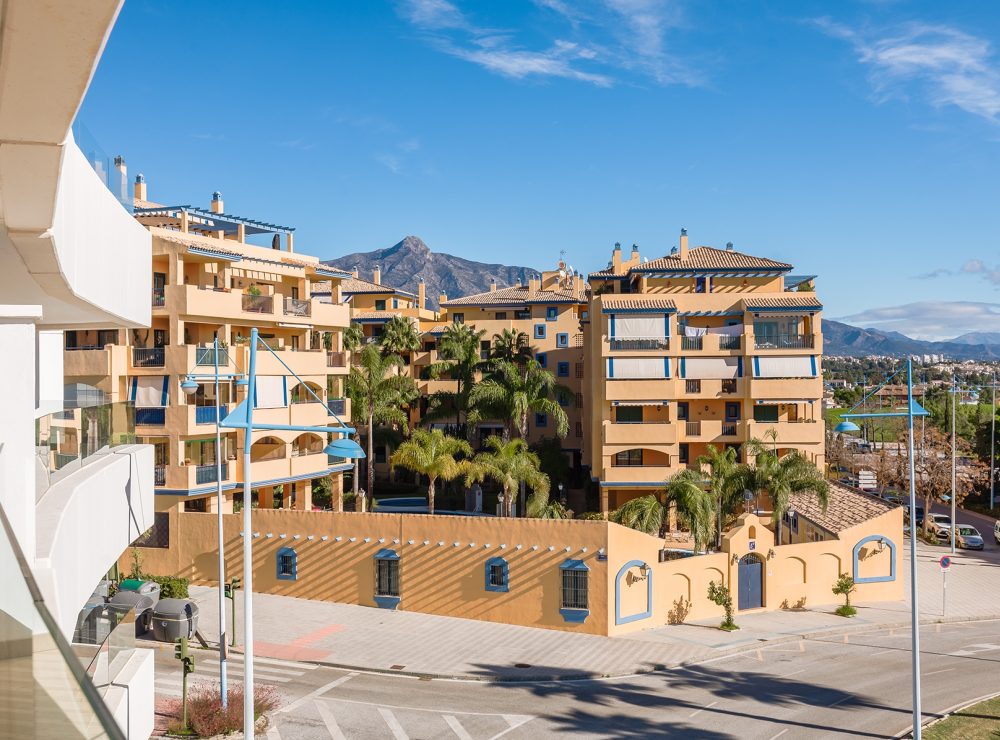 Penthouse San Pedro de Alcantara beachside Marbella sea views