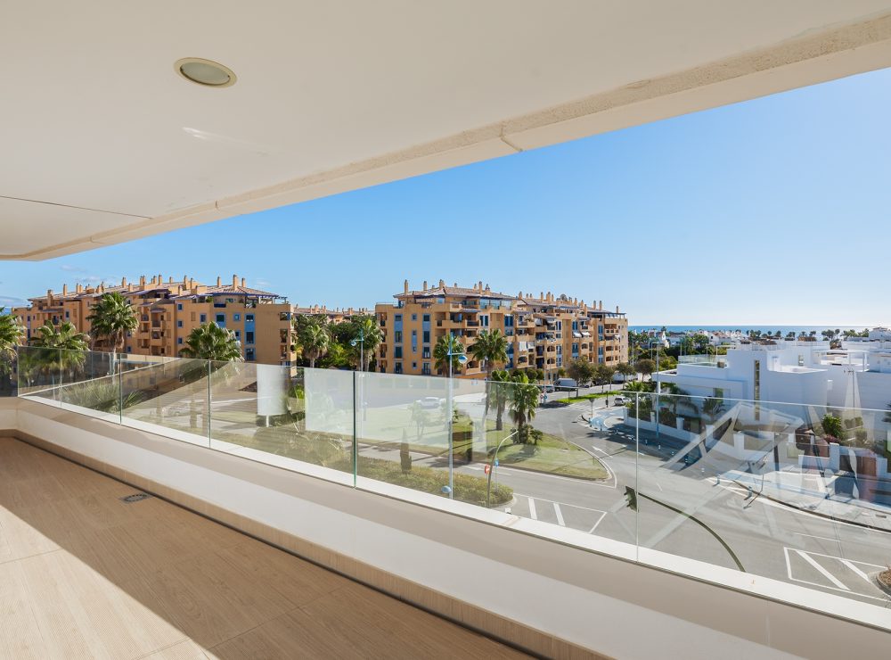 Penthouse San Pedro de Alcantara beachside Marbella sea views