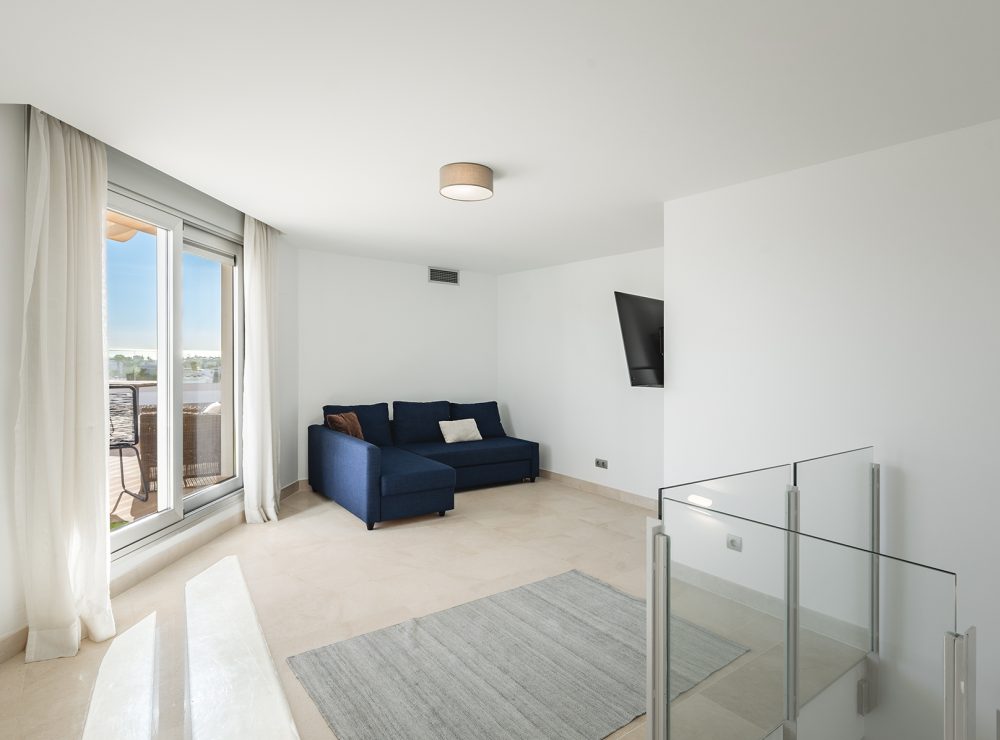 Penthouse San Pedro de Alcantara beachside Marbella sea views