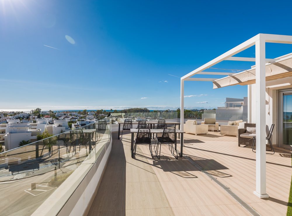 Penthouse San Pedro de Alcantara beachside Marbella sea views