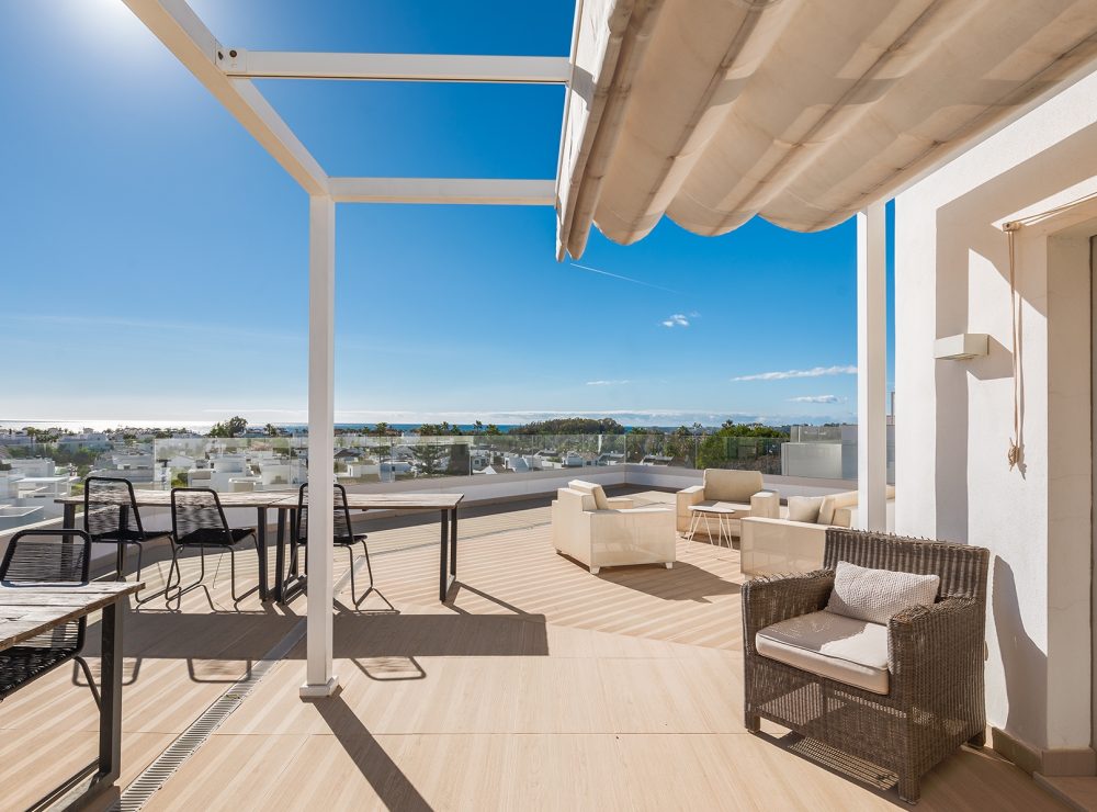Penthouse San Pedro de Alcantara beachside Marbella sea views