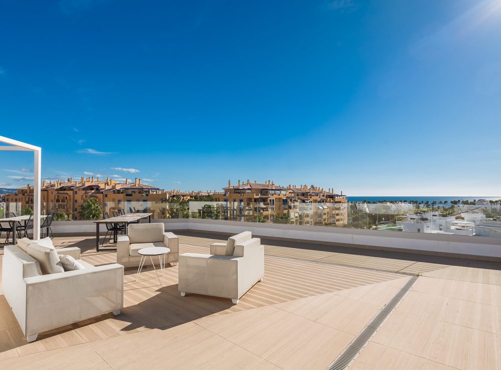 Penthouse San Pedro de Alcantara beachside Marbella sea views
