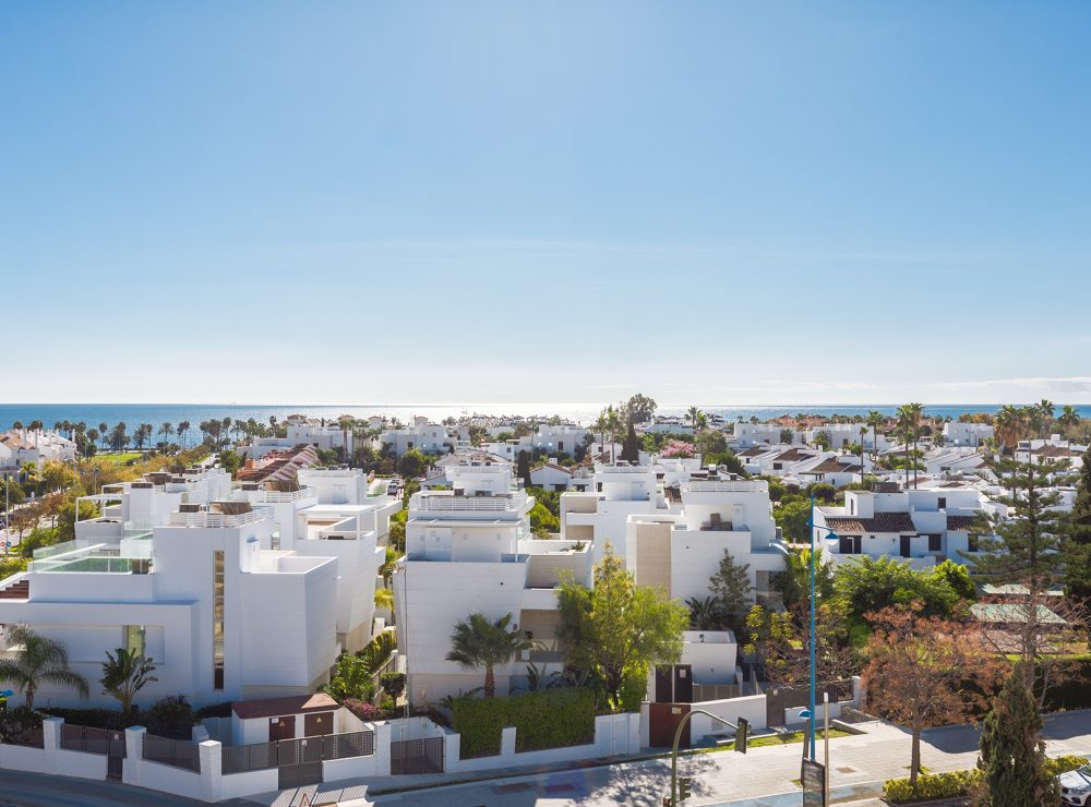 Penthouse San Pedro de Alcantara beachside Marbella sea views