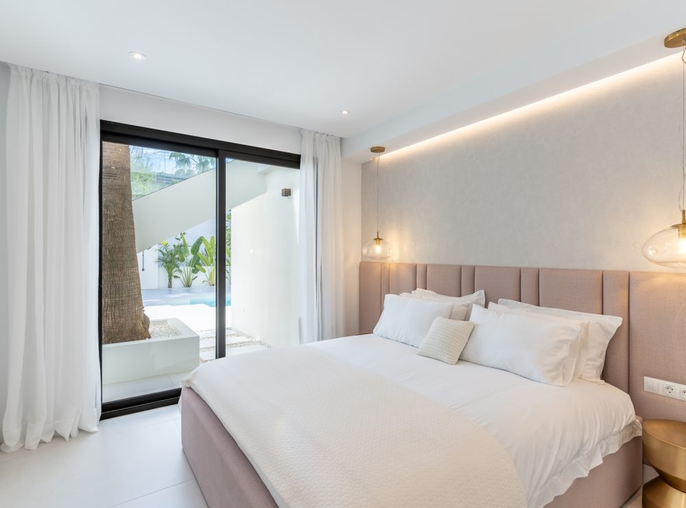 Villa Vista Marbesa Marbella East