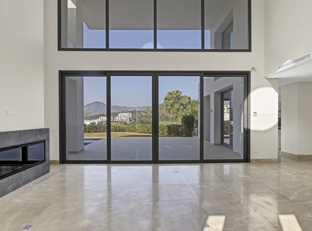 Contemporary villa for sale puerto del0capitan benahavis marbella