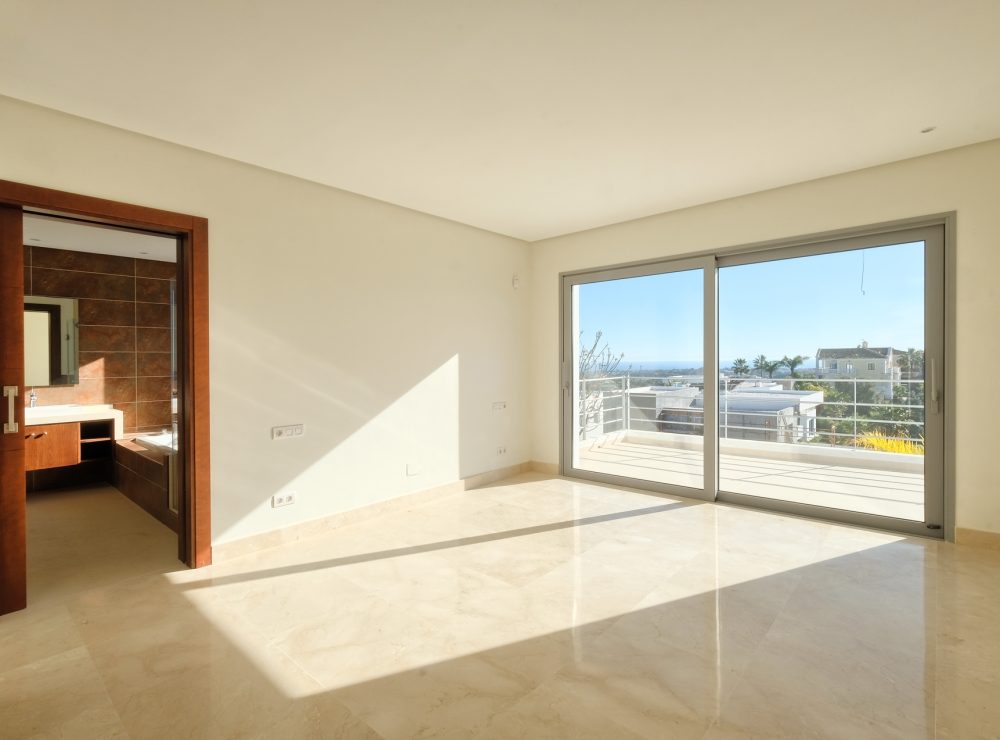 Contemporary villa for sale puerto del capitan benahavis marbella