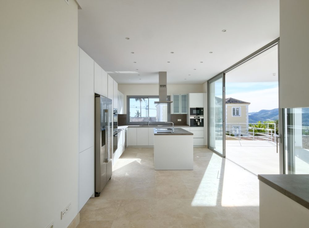 Contemporary villas for sale puerto del capitan benahavis marbella