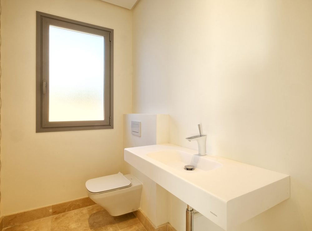 Contemporary villas for sale puerto del capitan benahavis marbella