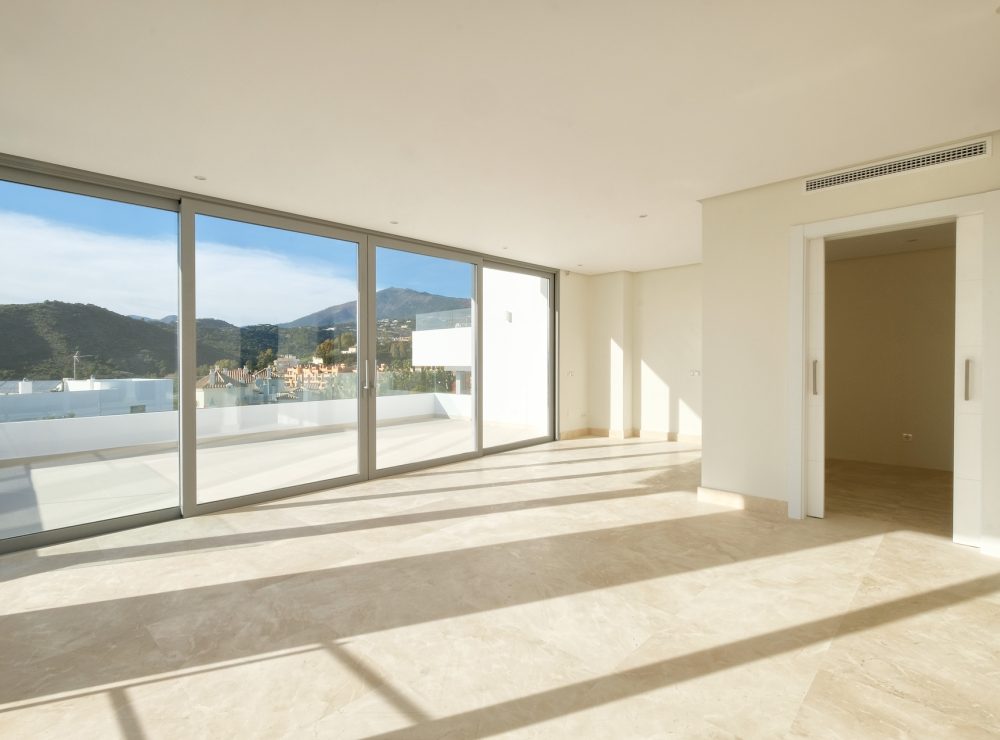 Contemporary villas for sale puerto del capitan benahavis marbella