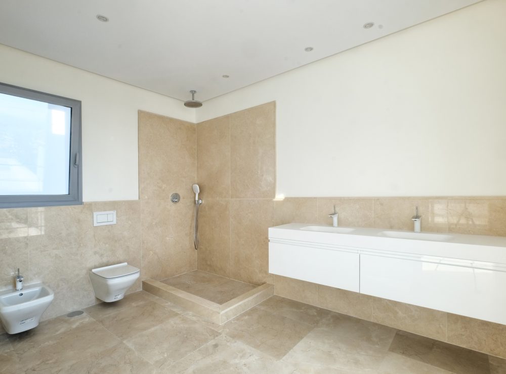Contemporary villas for sale puerto del capitan benahavis marbella