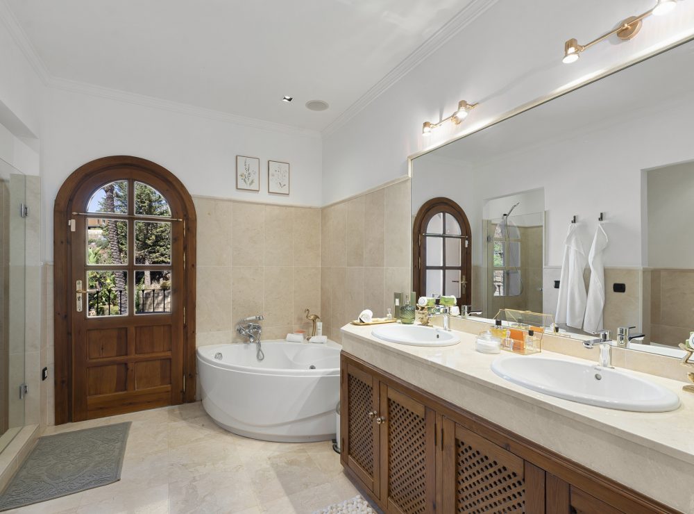 Villa Las Palmeras El Madronal Benahavis Marbella