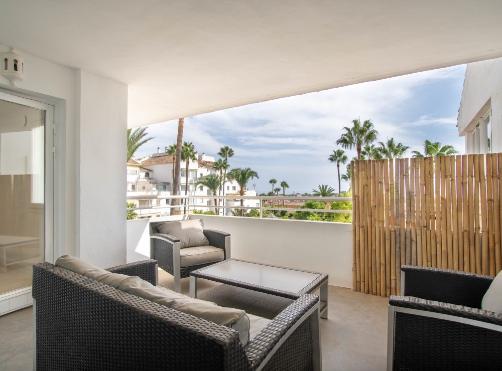 Recently reformed apartment sea views Atalaya New Golden Mile Estepona Marbella