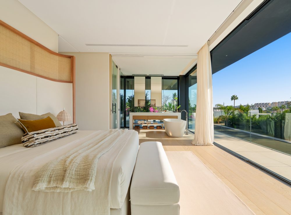 Casa Piemonte Parcelas del Golf Nueva Andalucia Marbella