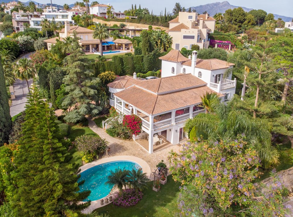 Villa Loxley El Paraiso Alto Benahavis Marbella