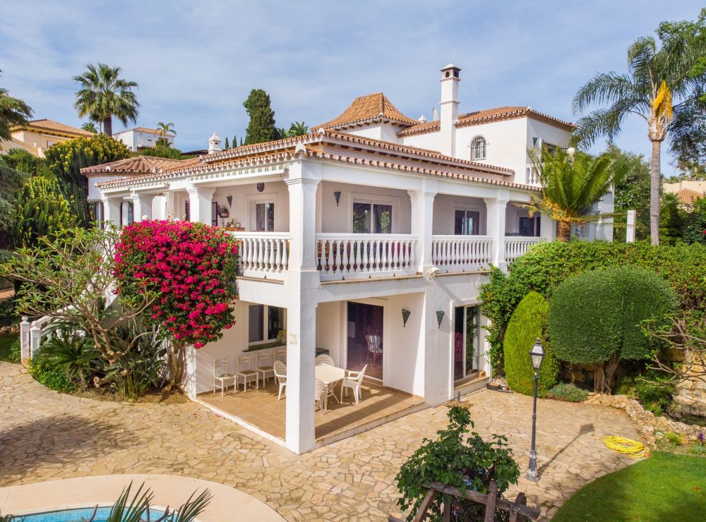 Villa Loxley El Paraiso Alto Benahavis Marbella