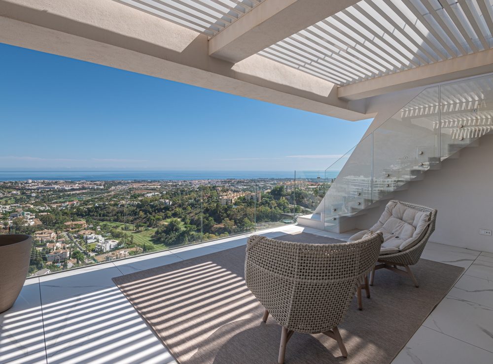 Penthouse Byu Hills Benahavis Marbella private pool sea views