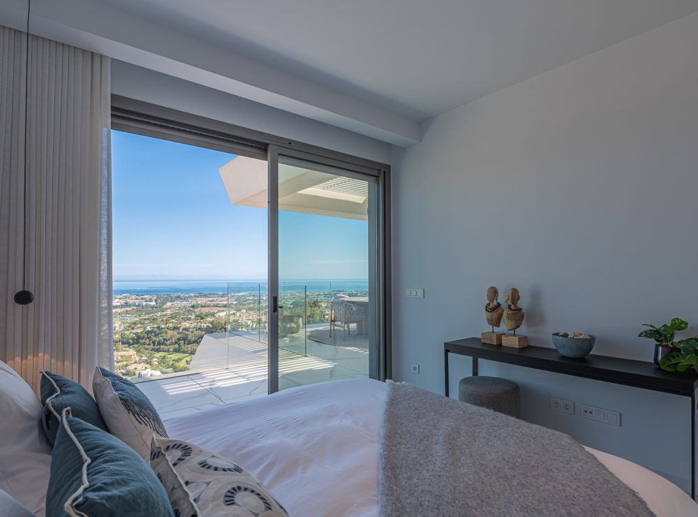 Penthouse Byu Hills Benahavis Marbella private pool sea views