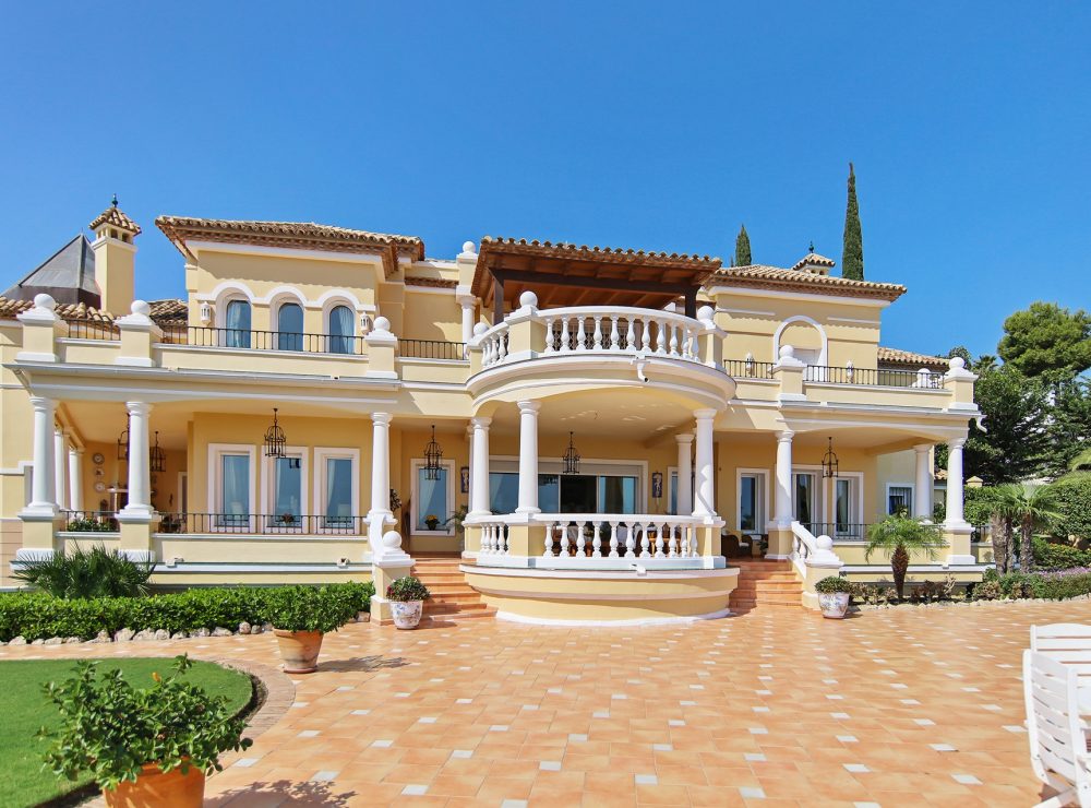 Palaceta villa paraiso alto benahavis marbella