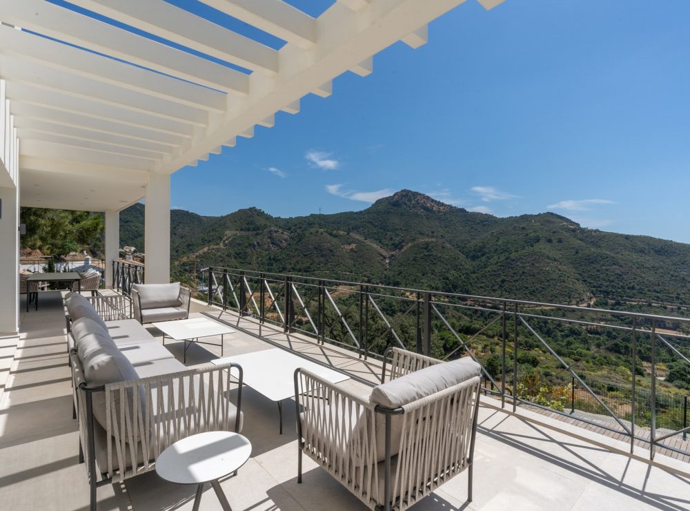 Villa Las Dos Torres Monte Mayor Benahavis Marbella