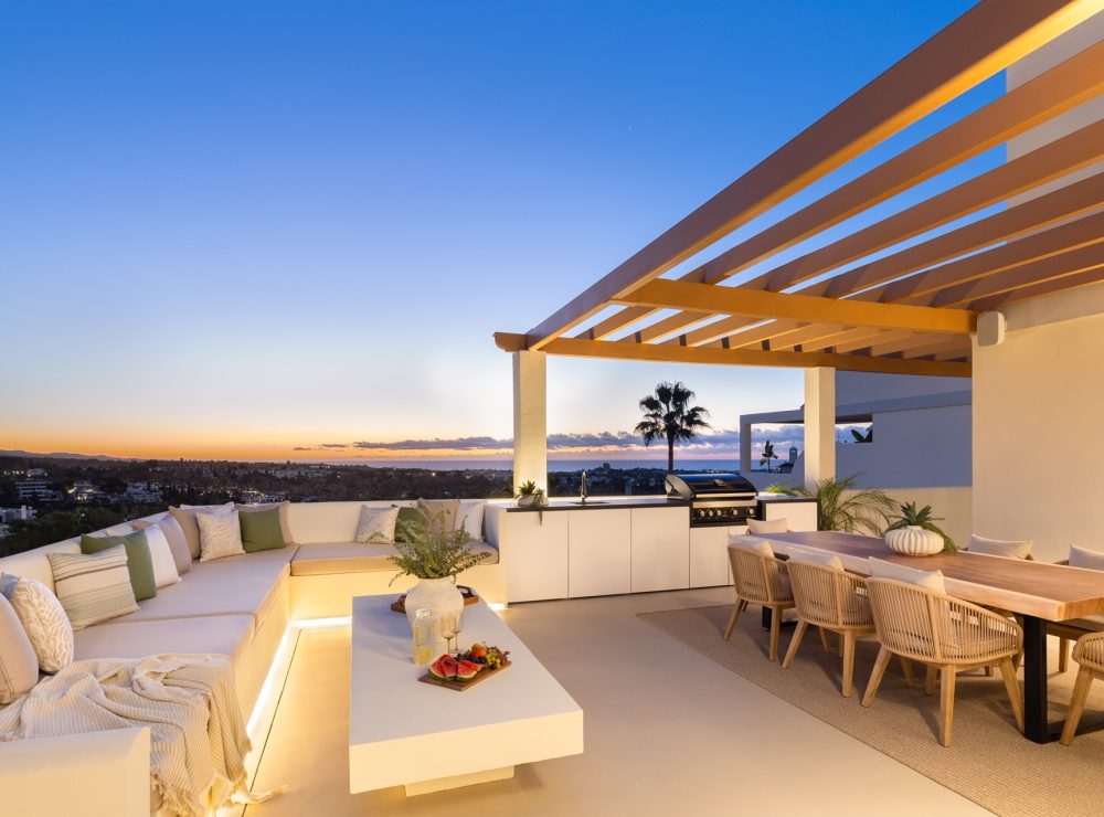 Duplex penthouse Maison Montaigne Palacetes Los Belvederes Nueva Andalucia Marbella
