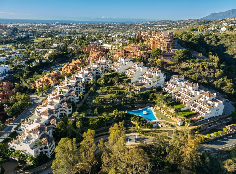 Duplex penthouse Maison Montaigne Palacetes Los Belvederes Nueva Andalucia Marbella