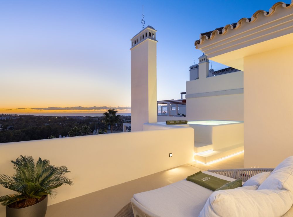 Duplex penthouse Maison Montaigne Palacetes Los Belvederes Nueva Andalucia Marbella