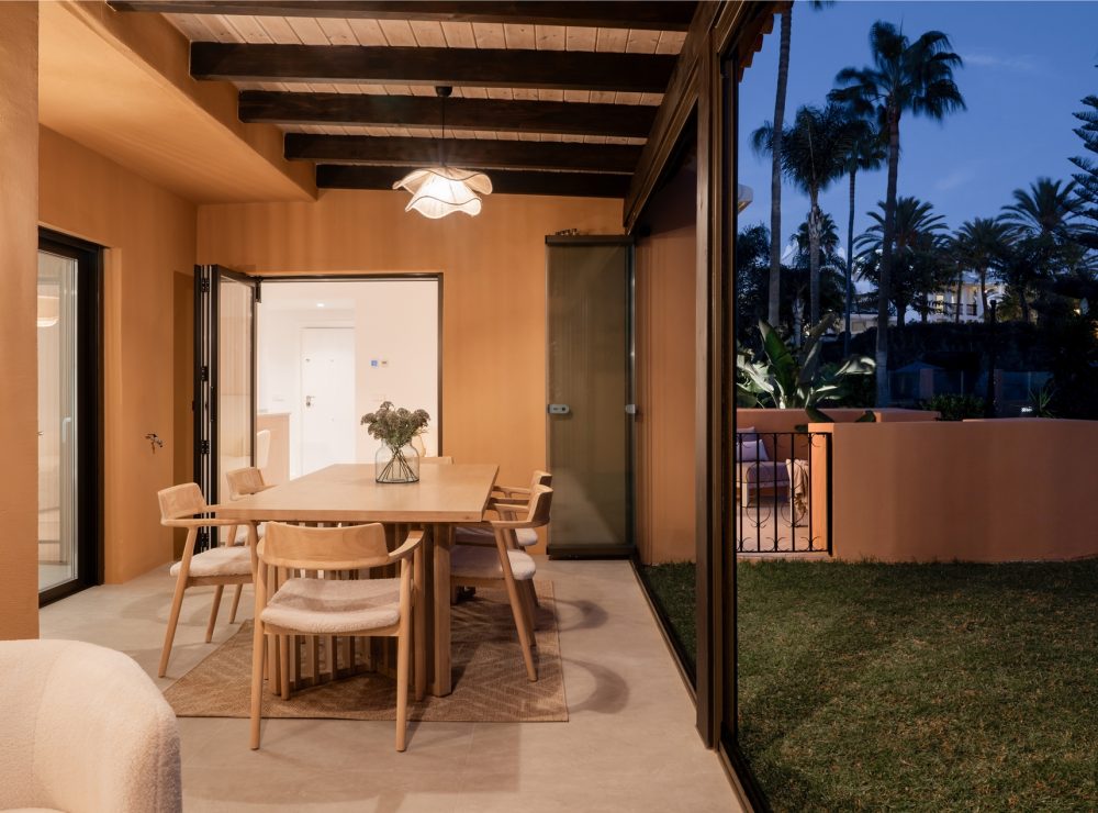 Riviera 212 beachfront ground floor apartment Riviera Andaluza Estepona West Marbella