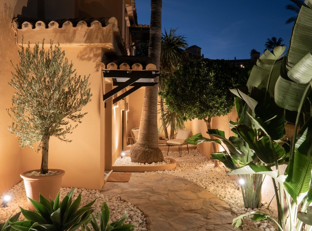 Riviera 212 beachfront ground floor apartment Riviera Andaluza Estepona West Marbella