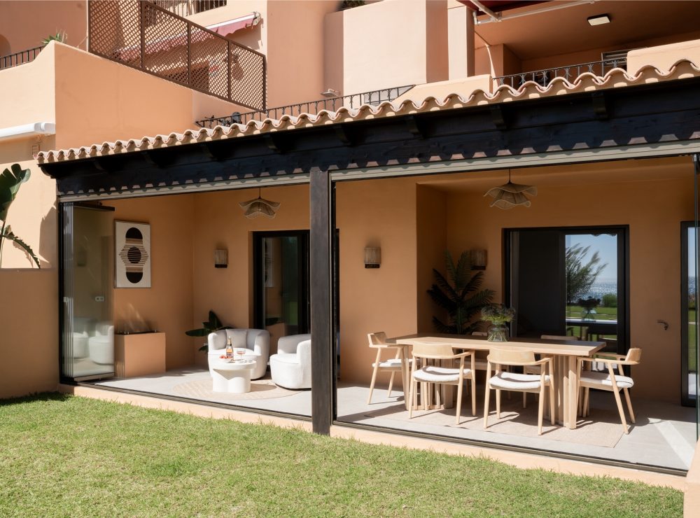 Riviera 212 beachfront ground floor apartment Riviera Andaluza Estepona West Marbella