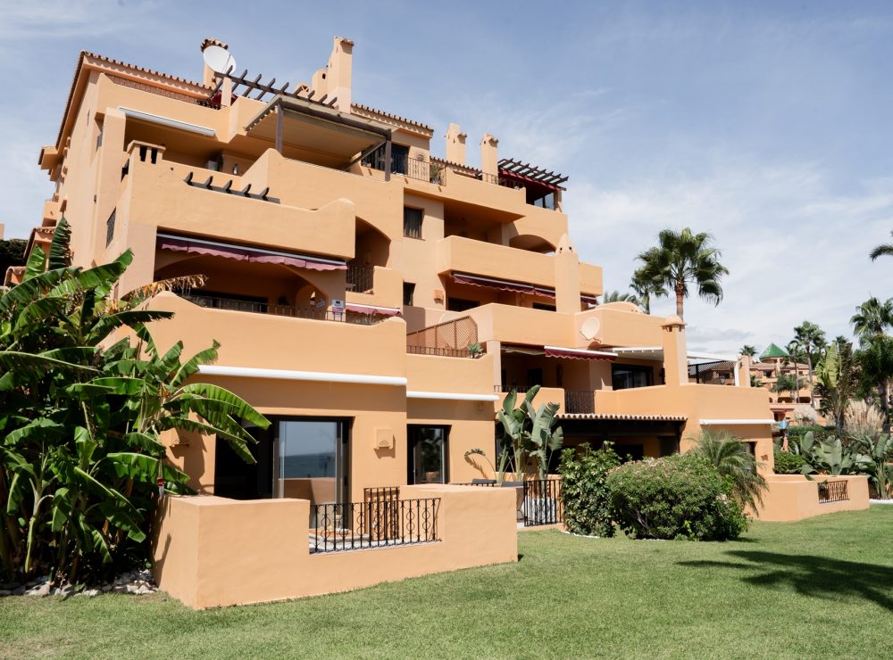 Riviera 212 beachfront ground floor apartment Riviera Andaluza Estepona West Marbella