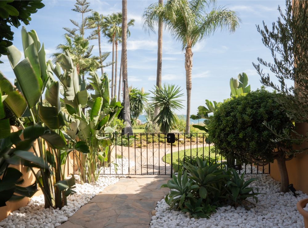 Riviera 212 beachfront ground floor apartment Riviera Andaluza Estepona West Marbella