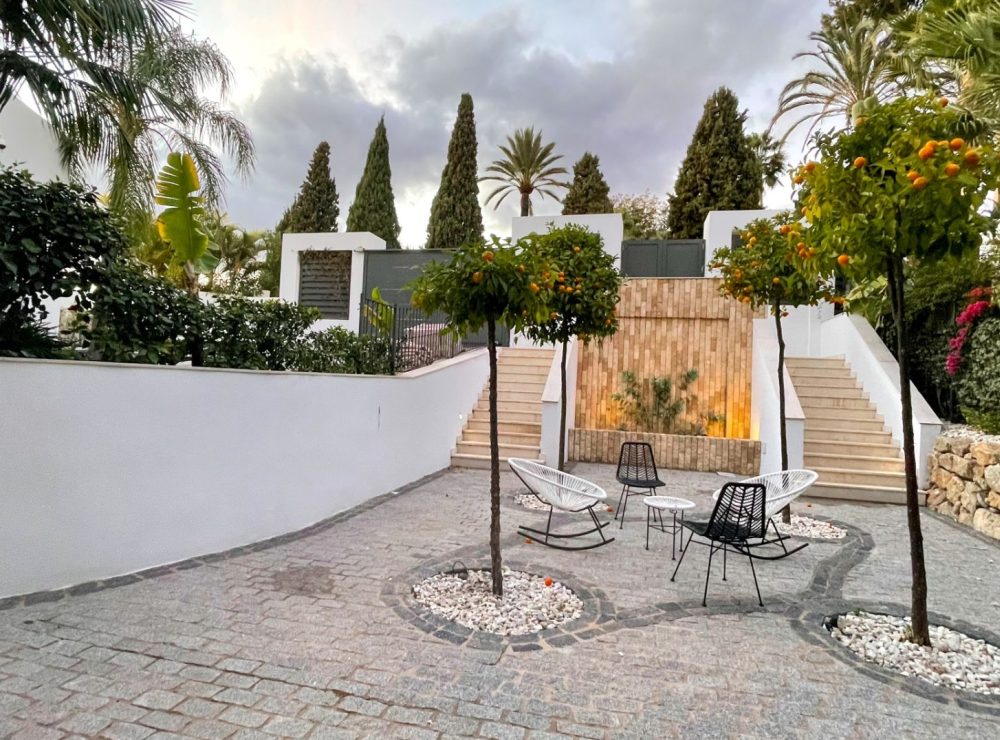 Casa Blanca villa for sale paraiso alto benahavis marbella