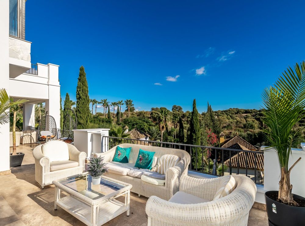 Villa Andaluza for sale paraiso alto benahavis marbella