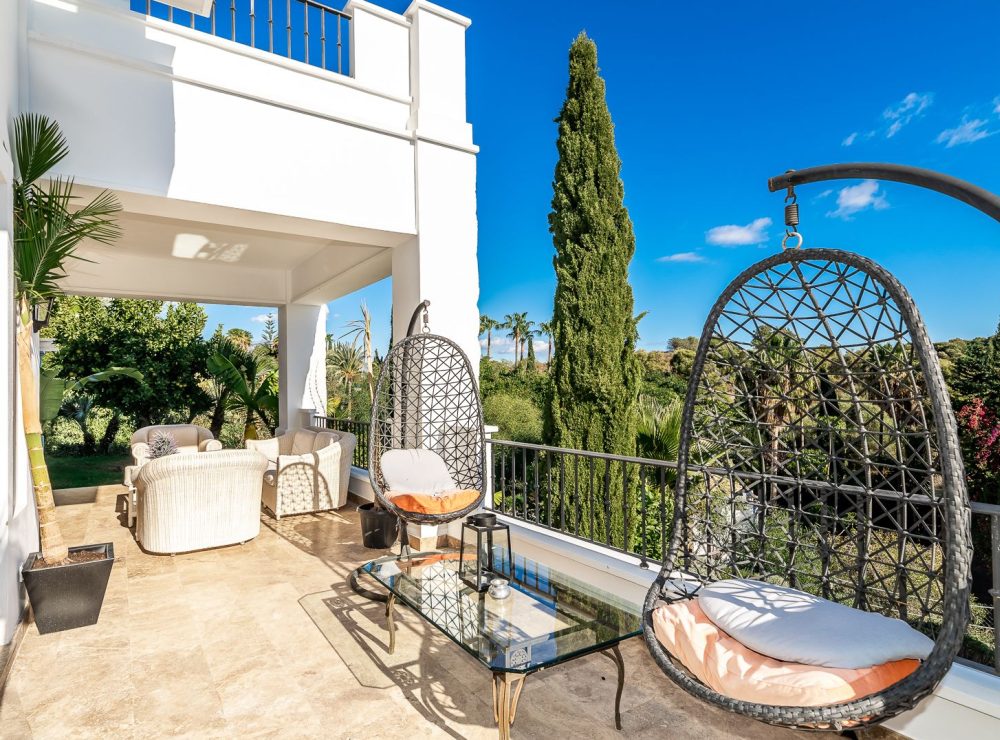Villa Andaluza for sale paraiso alto benahavis marbella