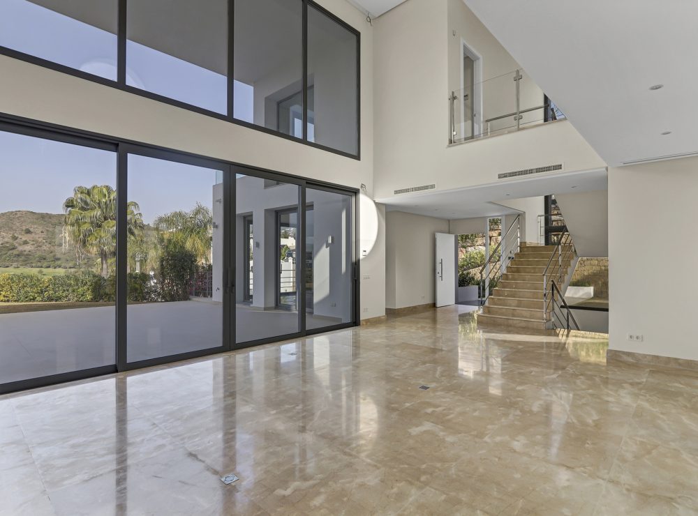 Contemporary villa for sale puerto del0capitan benahavis marbella