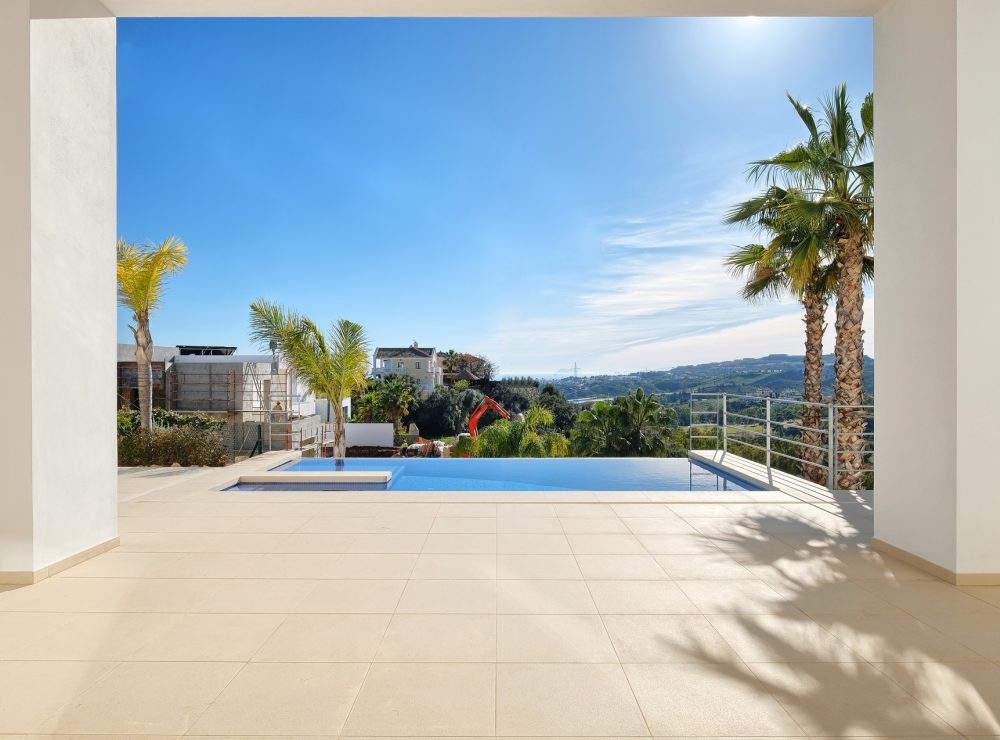 Contemporary villa for sale puerto del capitan benahavis marbella